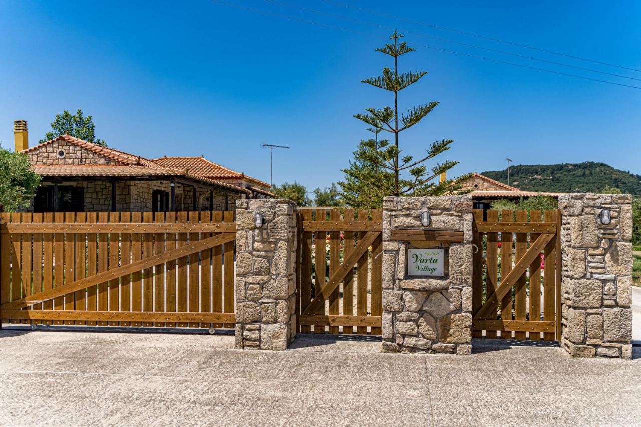 Varta Village - Elea House Kalipadhon Ngoại thất bức ảnh
